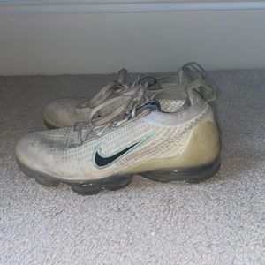 Nike Big Kids Vapor Max/ Size: 4.5y